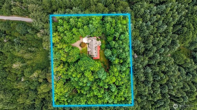 8345 NE 360th Street, Hansville, WA 98340