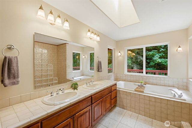 8345 NE 360th Street, Hansville, WA 98340