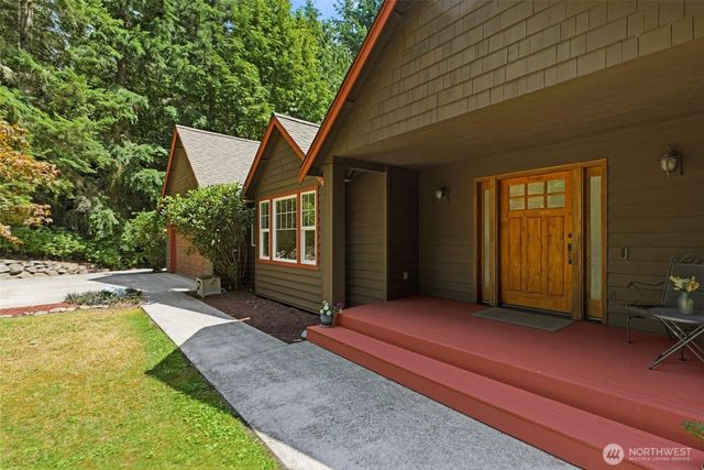 8345 NE 360th Street, Hansville, WA 98340
