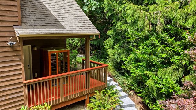 8345 NE 360th Street, Hansville, WA 98340