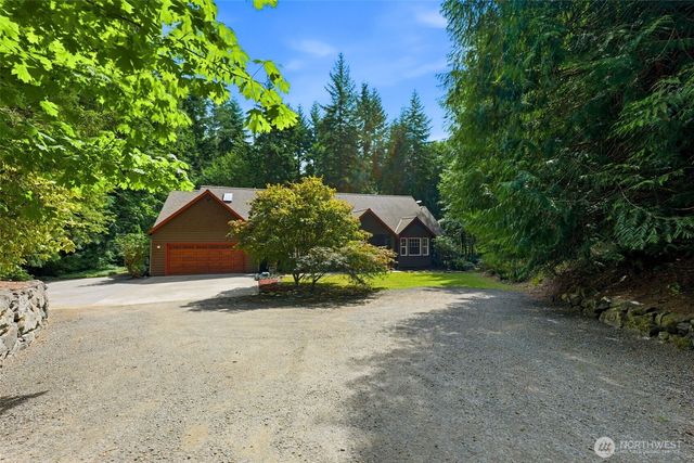 8345 NE 360th Street, Hansville, WA 98340