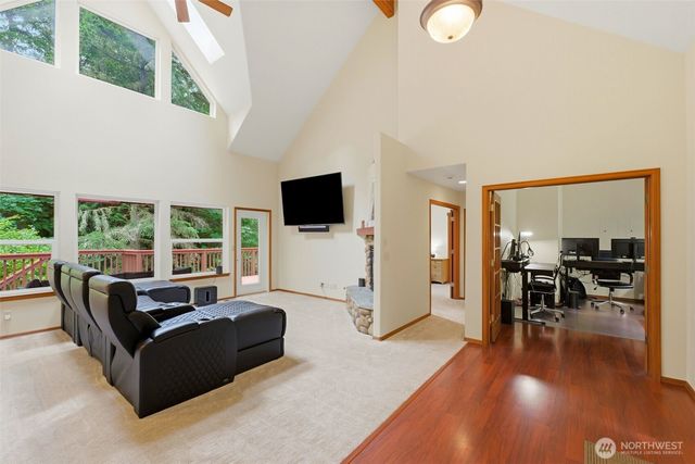 8345 NE 360th Street, Hansville, WA 98340