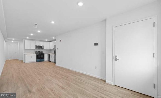 917 N 43RD ST, Philadelphia, PA 19104