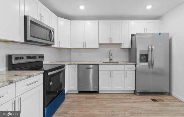 917 N 43RD ST, Philadelphia, PA 19104