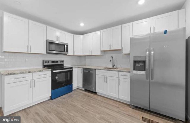 917 N 43RD ST, Philadelphia, PA 19104