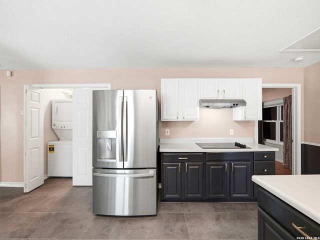 659 MEADOW ARBOR LN, Universal City, TX 78148