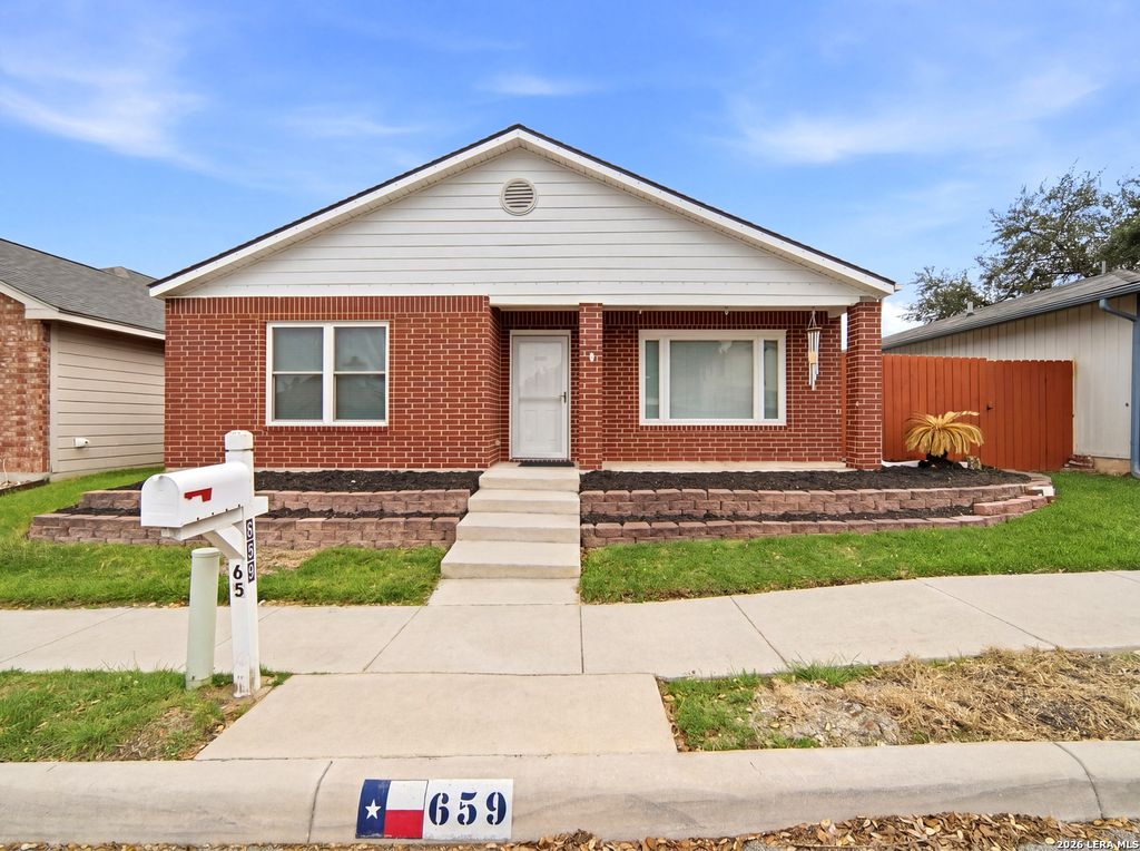 659 MEADOW ARBOR LN, Universal City, TX 78148