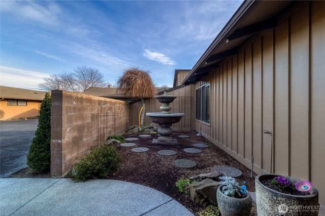 619 Country Club Road, Walla Walla, WA 99362