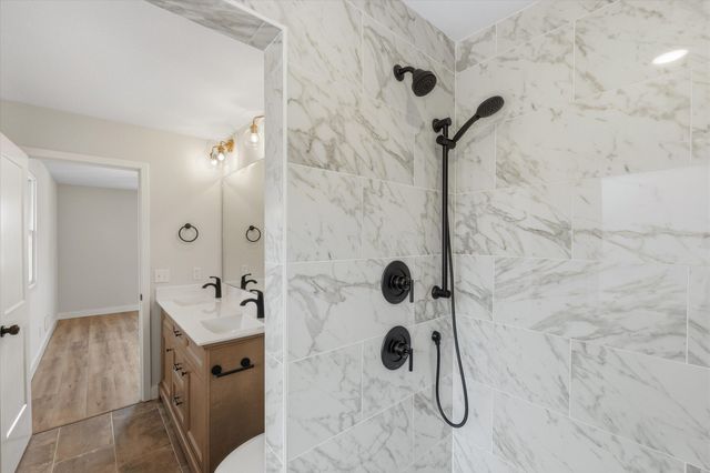 1329 VISTA CAMPO, Jefferson City, MO 65109