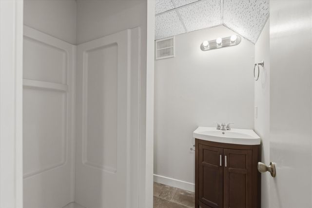 1329 VISTA CAMPO, Jefferson City, MO 65109