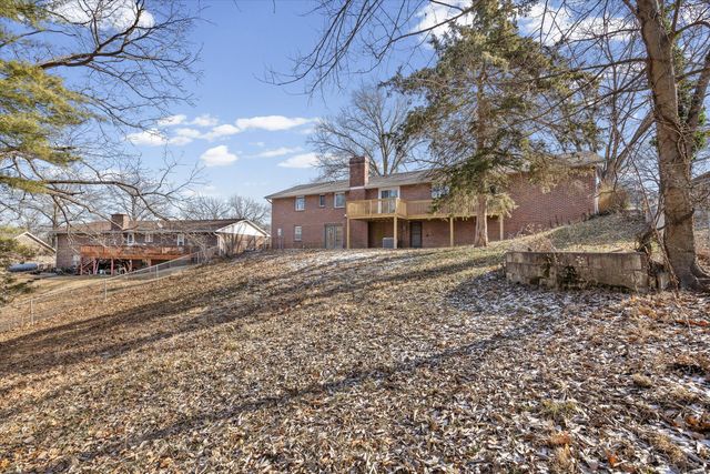 1329 VISTA CAMPO, Jefferson City, MO 65109