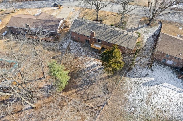 1329 VISTA CAMPO, Jefferson City, MO 65109