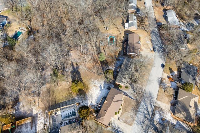 1329 VISTA CAMPO, Jefferson City, MO 65109