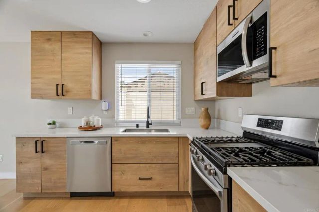3008 Hires Way, San Diego, CA 92173