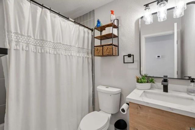 3008 Hires Way, San Diego, CA 92173