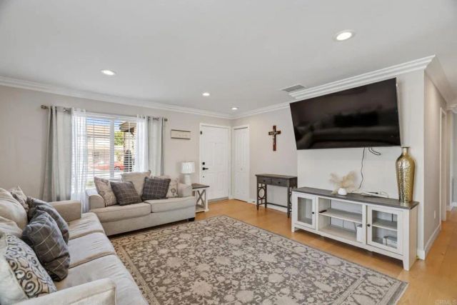 3008 Hires Way, San Diego, CA 92173