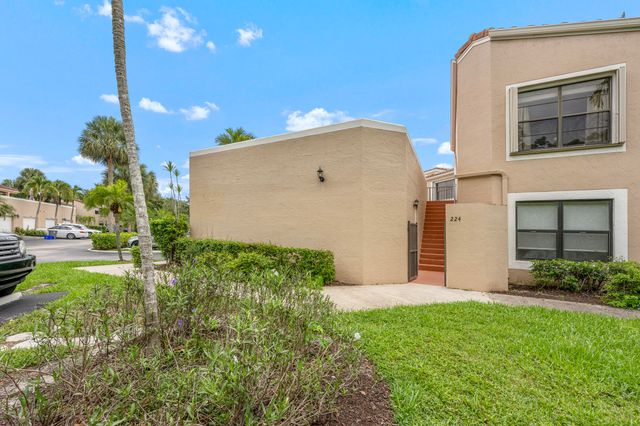 6670 Villa Sonrisa Drive 224, Boca Raton, FL 33433