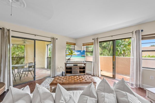 6670 Villa Sonrisa Drive 224, Boca Raton, FL 33433