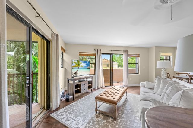 6670 Villa Sonrisa Drive 224, Boca Raton, FL 33433