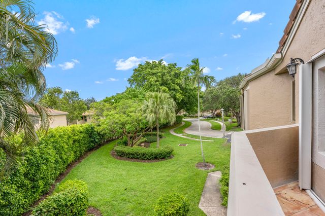 6670 Villa Sonrisa Drive 224, Boca Raton, FL 33433