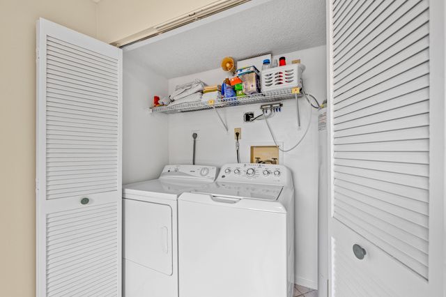 6670 Villa Sonrisa Drive 224, Boca Raton, FL 33433