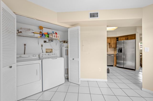 6670 Villa Sonrisa Drive 224, Boca Raton, FL 33433