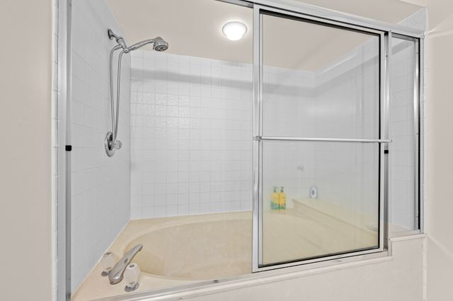 6670 Villa Sonrisa Drive 224, Boca Raton, FL 33433