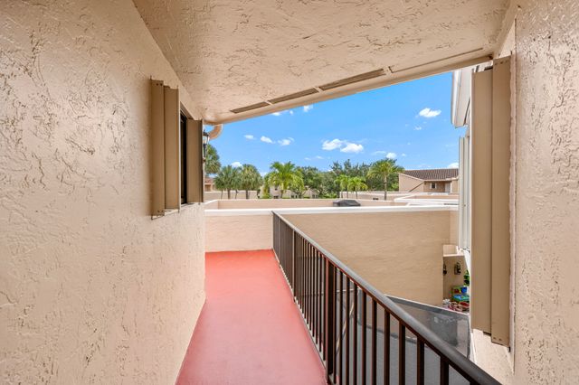 6670 Villa Sonrisa Drive 224, Boca Raton, FL 33433