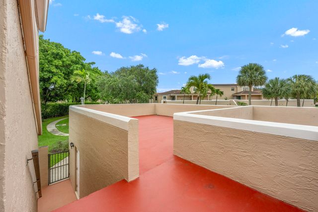 6670 Villa Sonrisa Drive 224, Boca Raton, FL 33433
