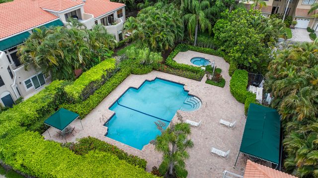 6670 Villa Sonrisa Drive 224, Boca Raton, FL 33433