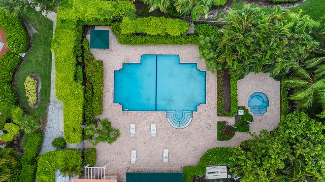 6670 Villa Sonrisa Drive 224, Boca Raton, FL 33433