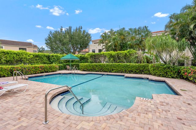 6670 Villa Sonrisa Drive 224, Boca Raton, FL 33433