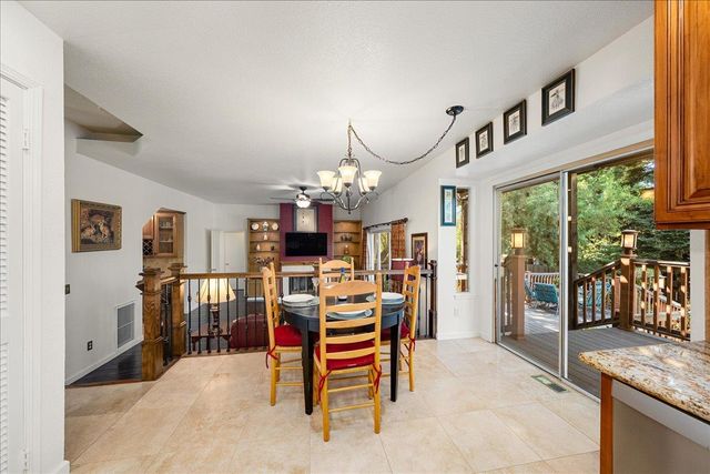 296 Randall Dr, Folsom, CA 95630