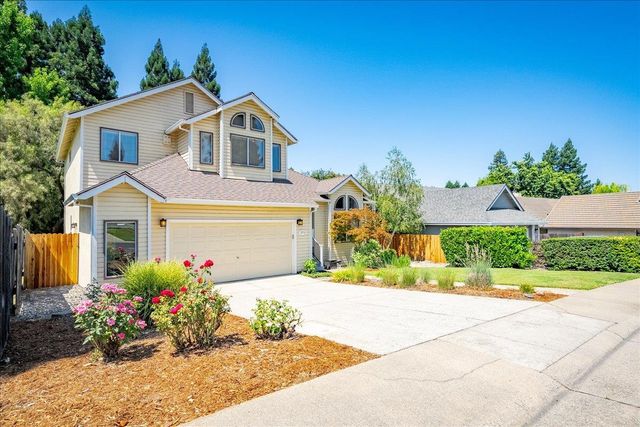 296 Randall Dr, Folsom, CA 95630