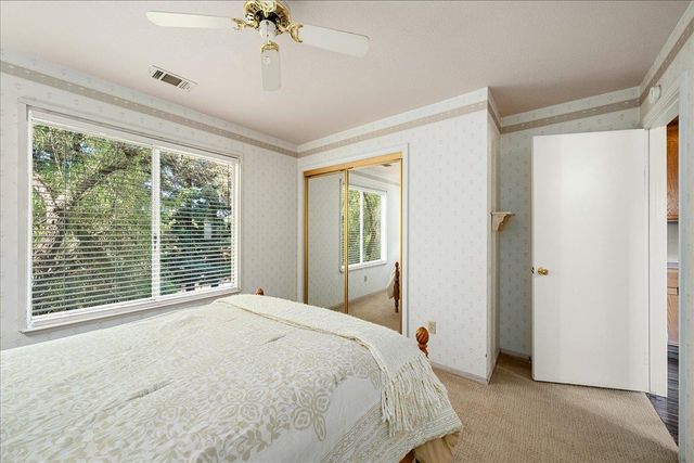 296 Randall Dr, Folsom, CA 95630
