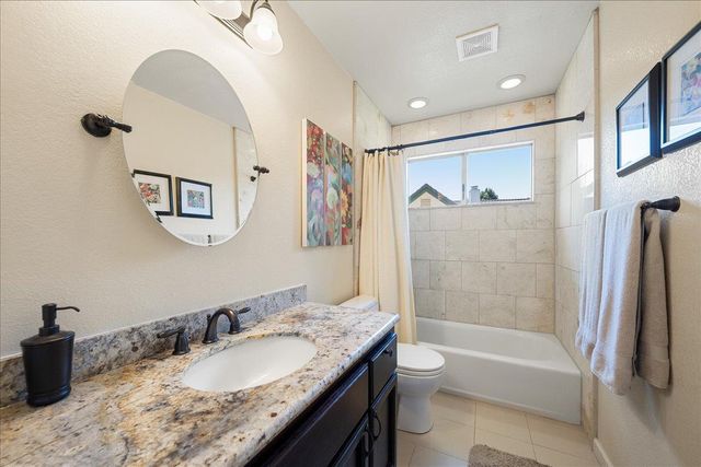 296 Randall Dr, Folsom, CA 95630