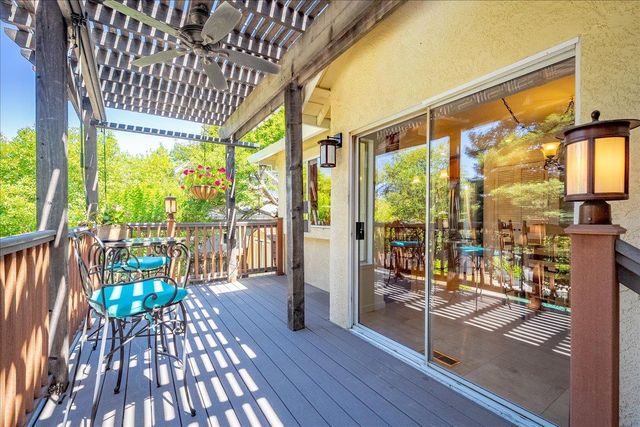 296 Randall Dr, Folsom, CA 95630