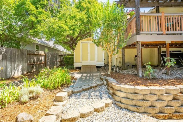 296 Randall Dr, Folsom, CA 95630