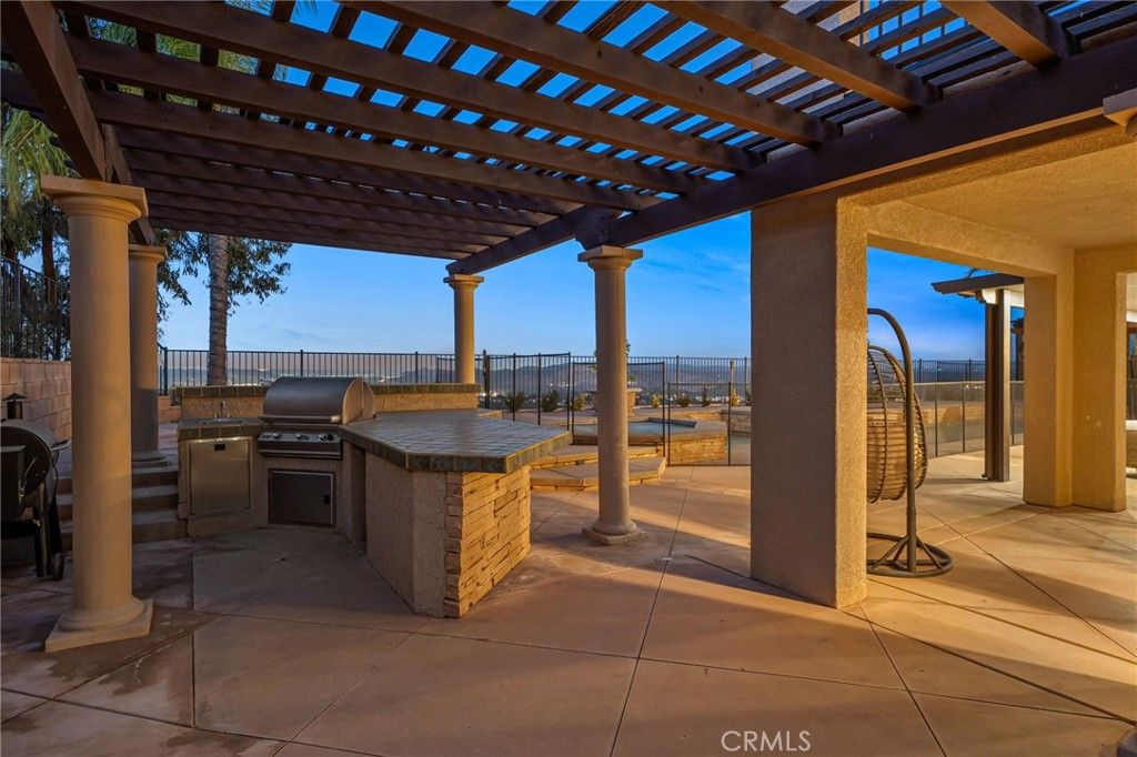 Image 16 of property listing at 1561 Vandagriff Way, Corona, CA 92883