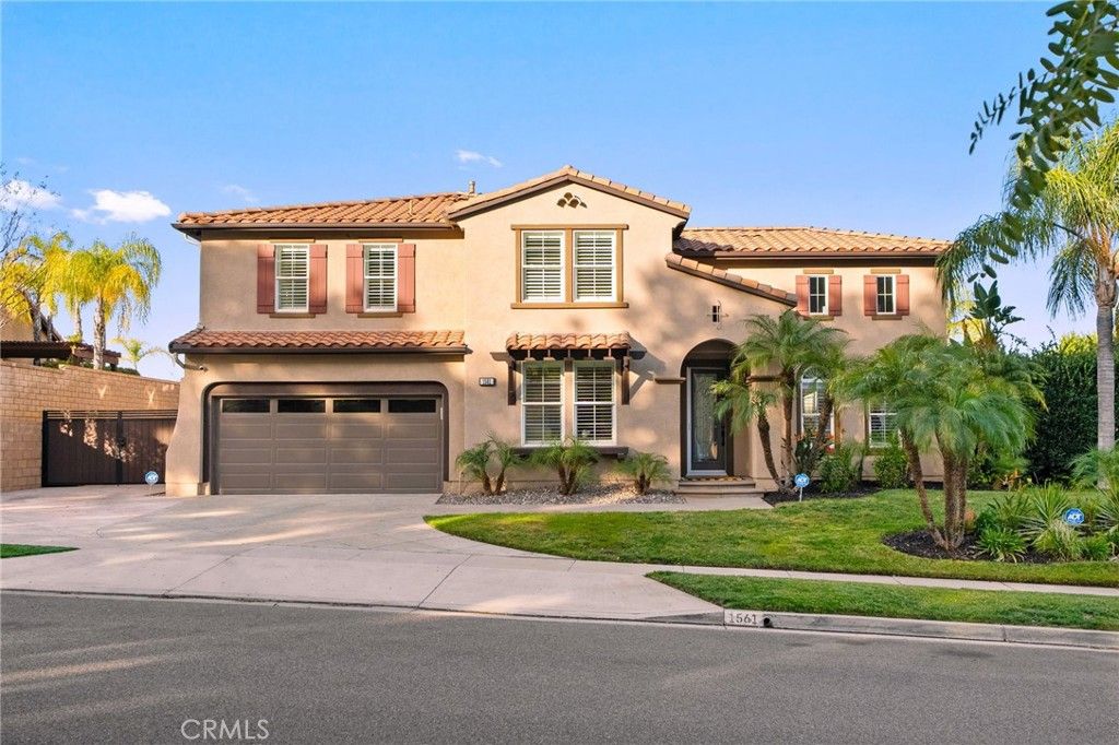 Image 18 of property listing at 1561 Vandagriff Way, Corona, CA 92883