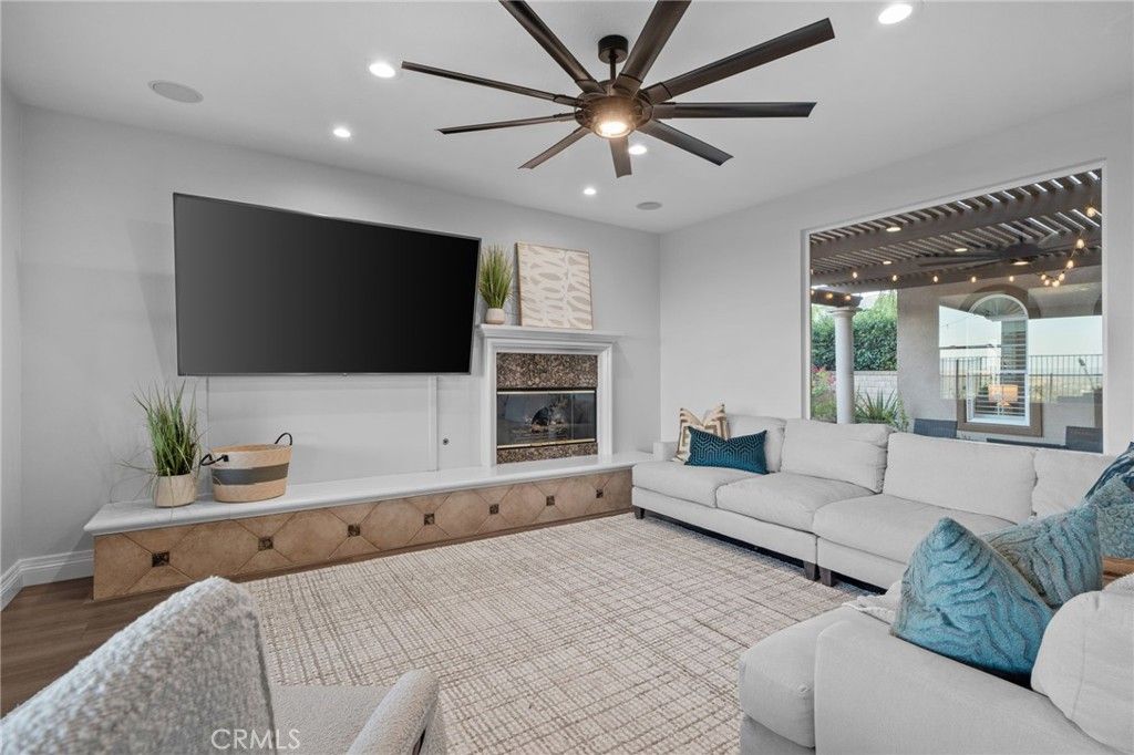 Image 32 of property listing at 1561 Vandagriff Way, Corona, CA 92883