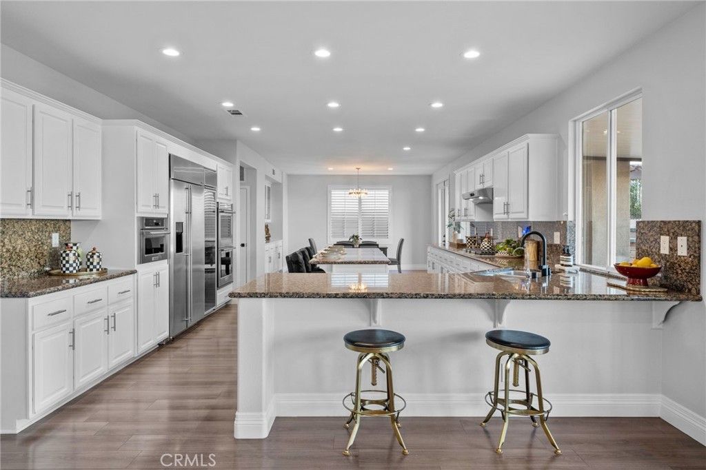 Image 34 of property listing at 1561 Vandagriff Way, Corona, CA 92883