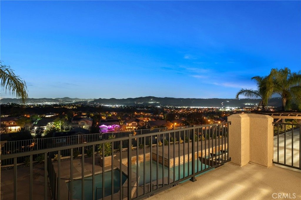 Image 51 of property listing at 1561 Vandagriff Way, Corona, CA 92883