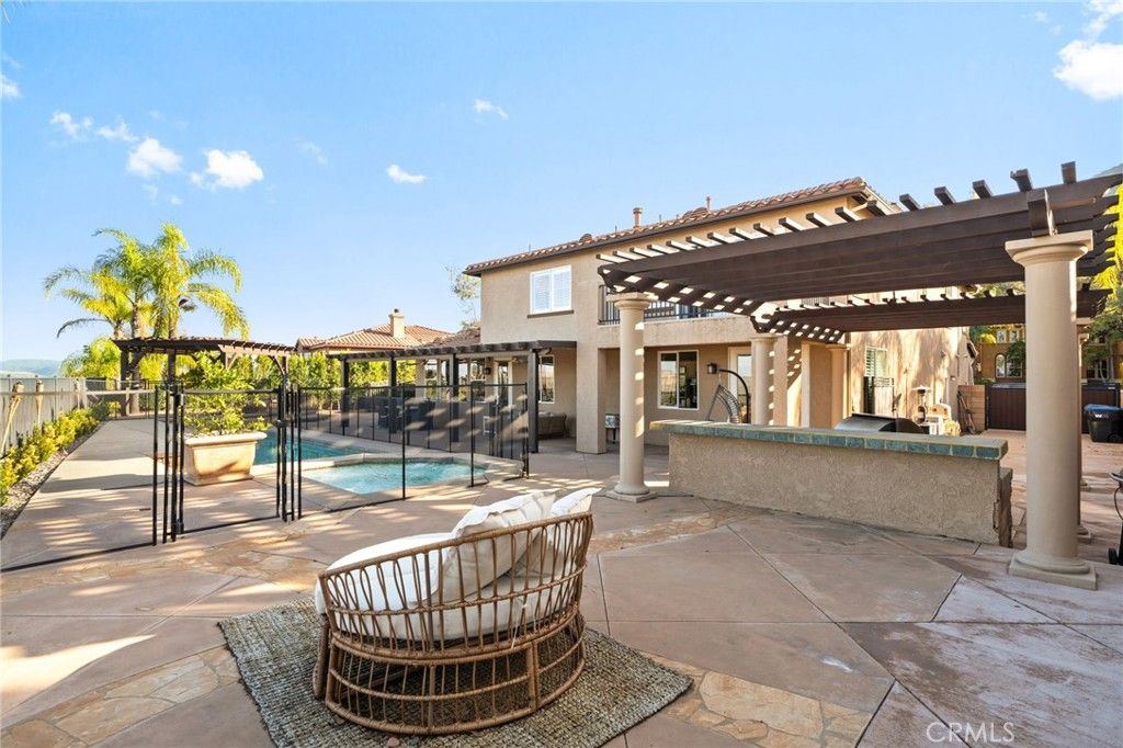 Image 66 of property listing at 1561 Vandagriff Way, Corona, CA 92883