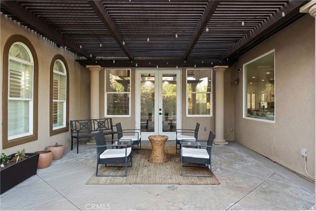 Image 69 of property listing at 1561 Vandagriff Way, Corona, CA 92883