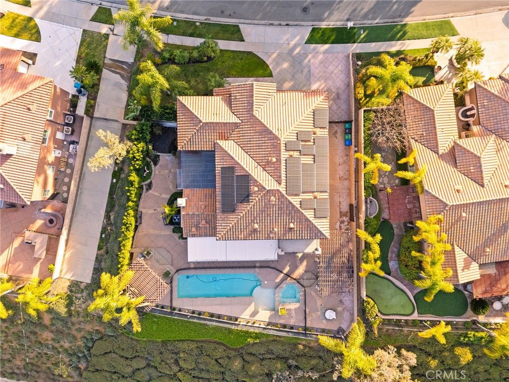 Image 72 of property listing at 1561 Vandagriff Way, Corona, CA 92883