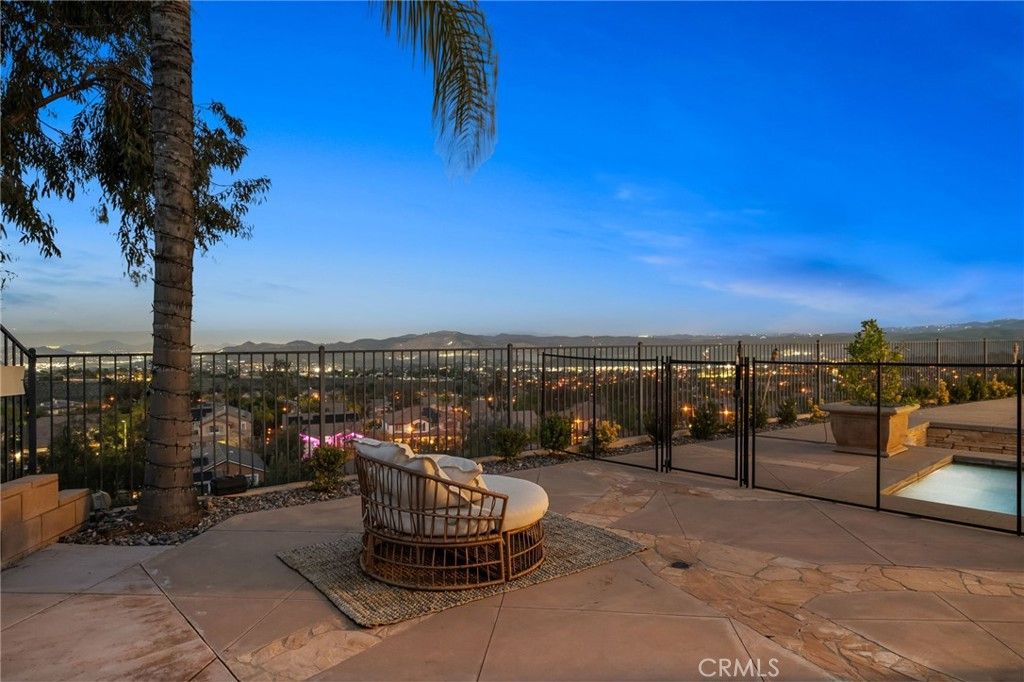 Image 8 of property listing at 1561 Vandagriff Way, Corona, CA 92883