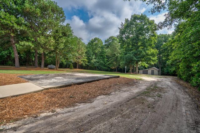 4674 Joyner Road, Elm City, NC 27822
