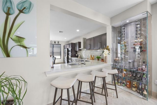 301 Kismet PKWY E, Cape Coral, FL 33909