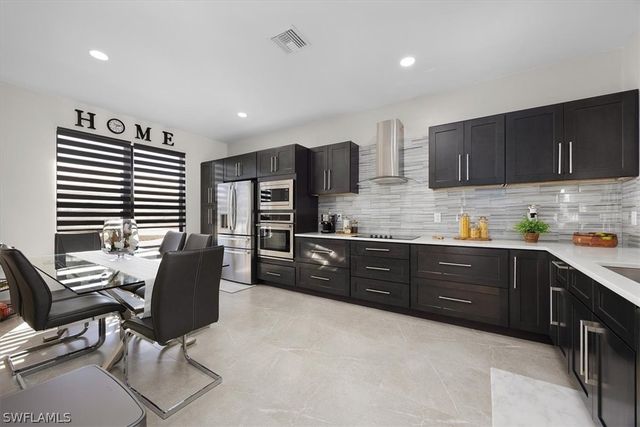 301 Kismet PKWY E, Cape Coral, FL 33909